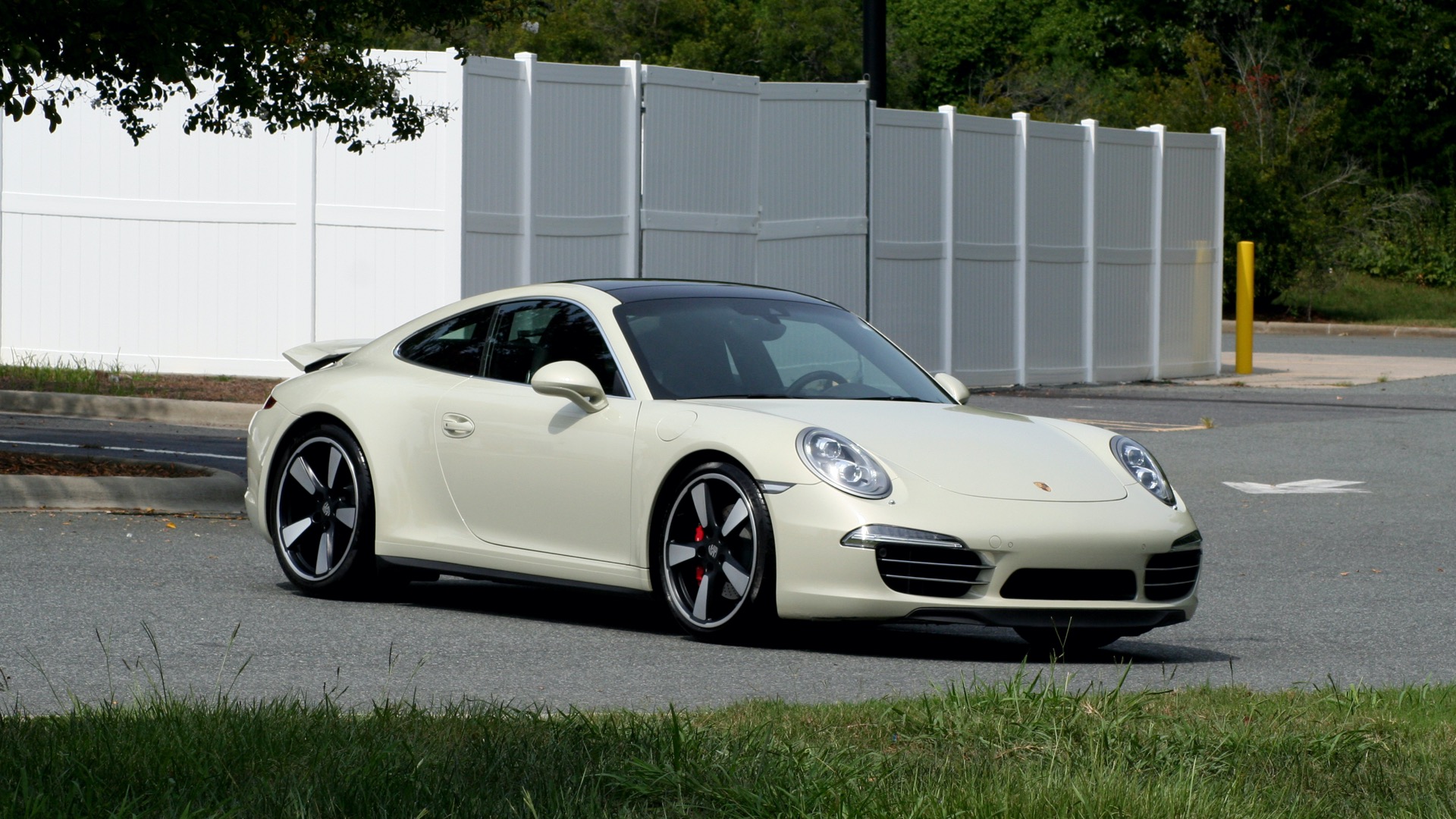 Used 2014 Porsche 911 50TH ANNIVERSARY EDITION / NAV / BOSE / 7-SPEED MANUAL for sale Sold at Formula Imports in Charlotte NC 28227 10