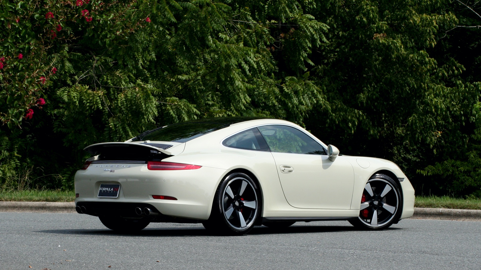 Used 2014 Porsche 911 50TH ANNIVERSARY EDITION / NAV / BOSE / 7-SPEED MANUAL for sale Sold at Formula Imports in Charlotte NC 28227 5