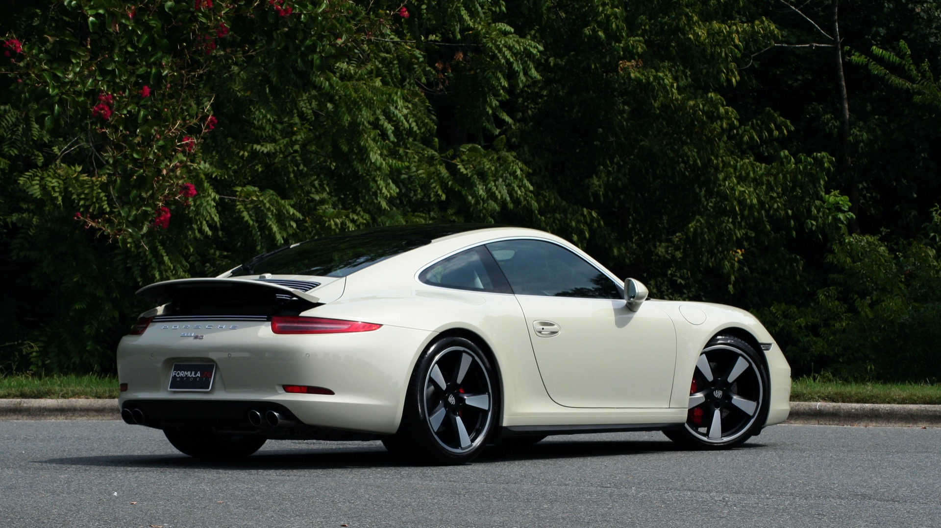 Used 2014 Porsche 911 50TH ANNIVERSARY EDITION / NAV / BOSE / 7-SPEED MANUAL for sale Sold at Formula Imports in Charlotte NC 28227 7