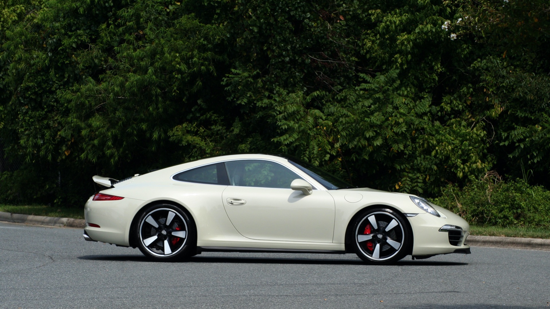 Used 2014 Porsche 911 50TH ANNIVERSARY EDITION / NAV / BOSE / 7-SPEED MANUAL for sale Sold at Formula Imports in Charlotte NC 28227 9