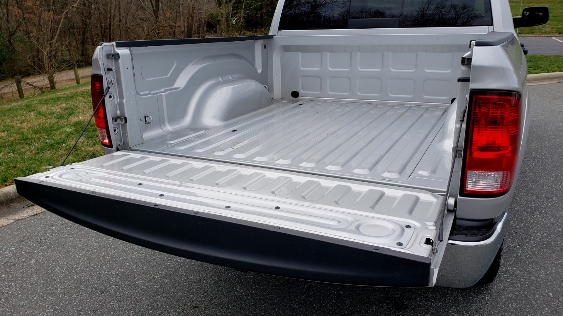 Used 2016 Ram 1500 OUTDOORSMAN 4X4 / CREW CAB / REARVIEW / HTD STS for sale Sold at Formula Imports in Charlotte NC 28227 16