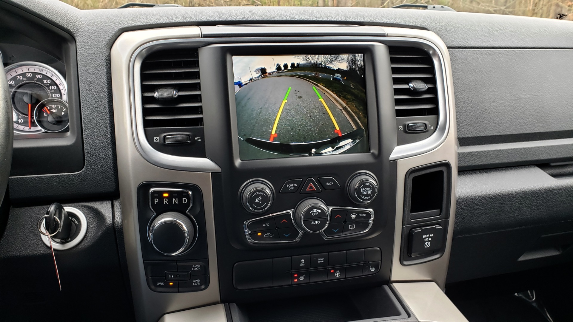 Used 2016 Ram 1500 OUTDOORSMAN 4X4 / CREW CAB / REARVIEW / HTD STS for sale Sold at Formula Imports in Charlotte NC 28227 40