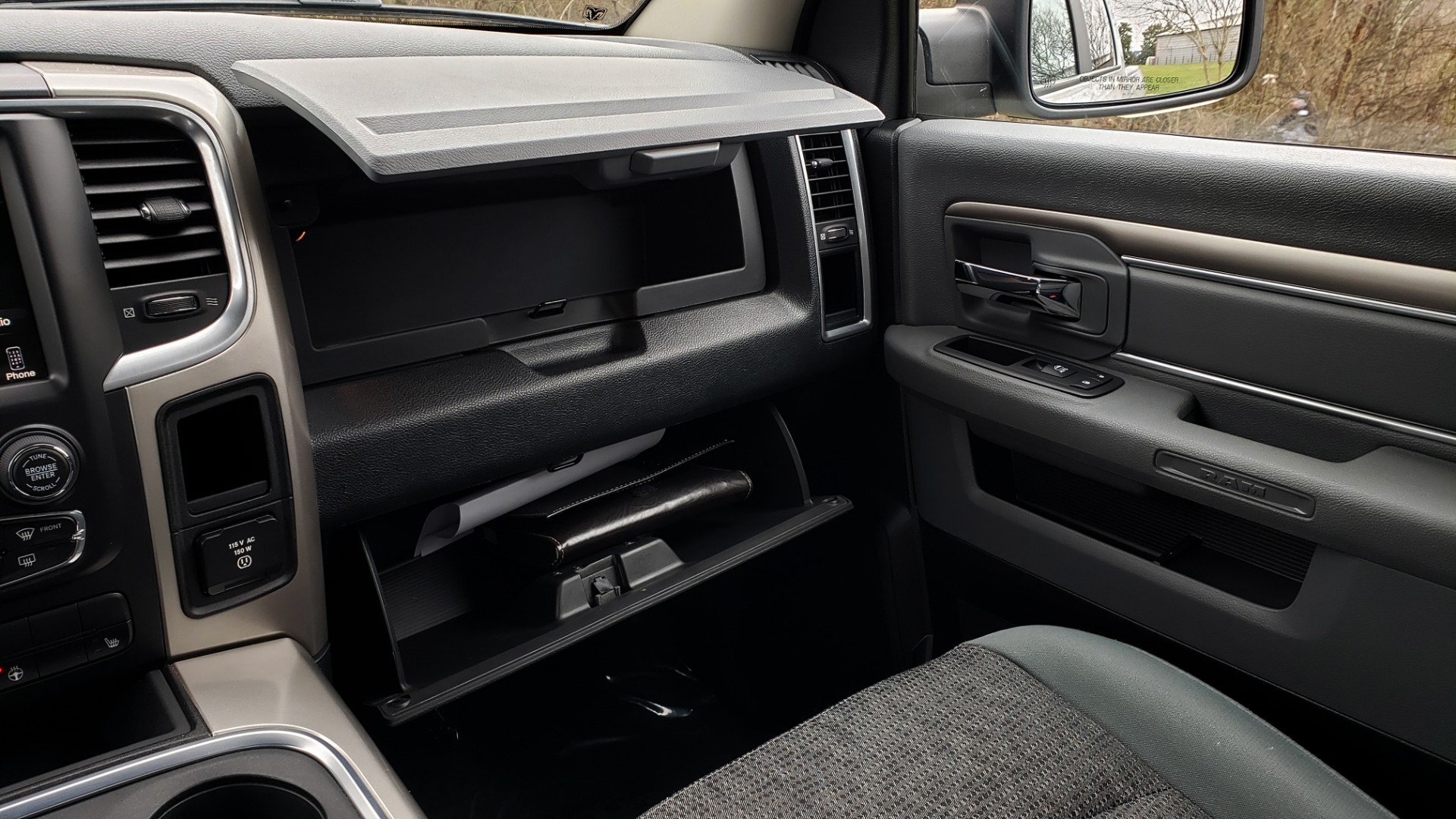 Used 2016 Ram 1500 OUTDOORSMAN 4X4 / CREW CAB / REARVIEW / HTD STS for sale Sold at Formula Imports in Charlotte NC 28227 47