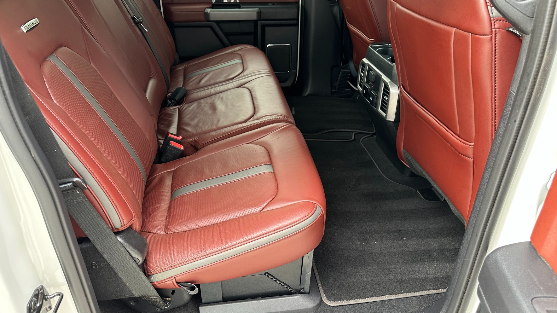 Used 2021 Ford Super Duty F-250 SRW PLATINUM / FX4 OFFROAD / 6.7L DIESEL / PWR SIDE STEPS / MASSAGE for sale $78,995 at Formula Imports in Charlotte NC 28227 23