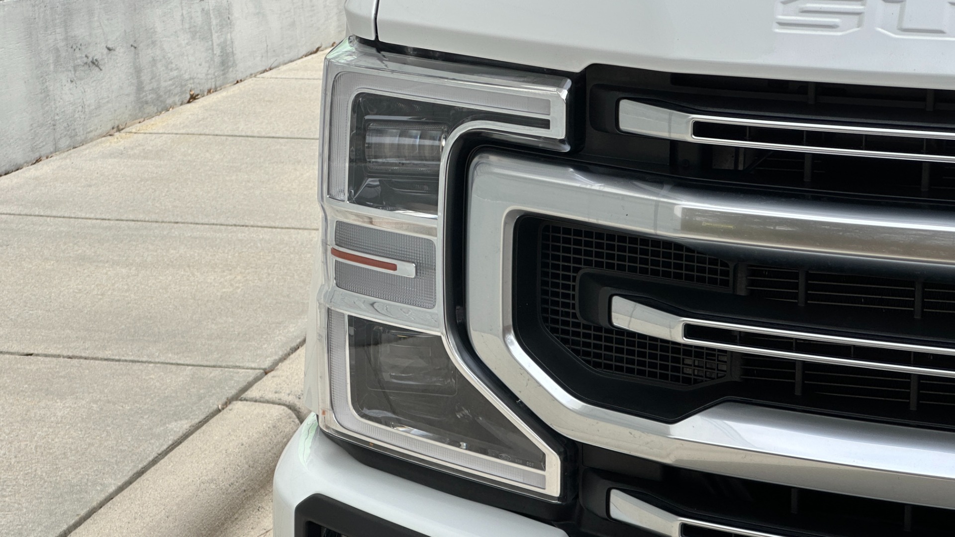 Used 2021 Ford Super Duty F-250 SRW PLATINUM / FX4 OFFROAD / 6.7L DIESEL / PWR SIDE STEPS / MASSAGE for sale $78,995 at Formula Imports in Charlotte NC 28227 45