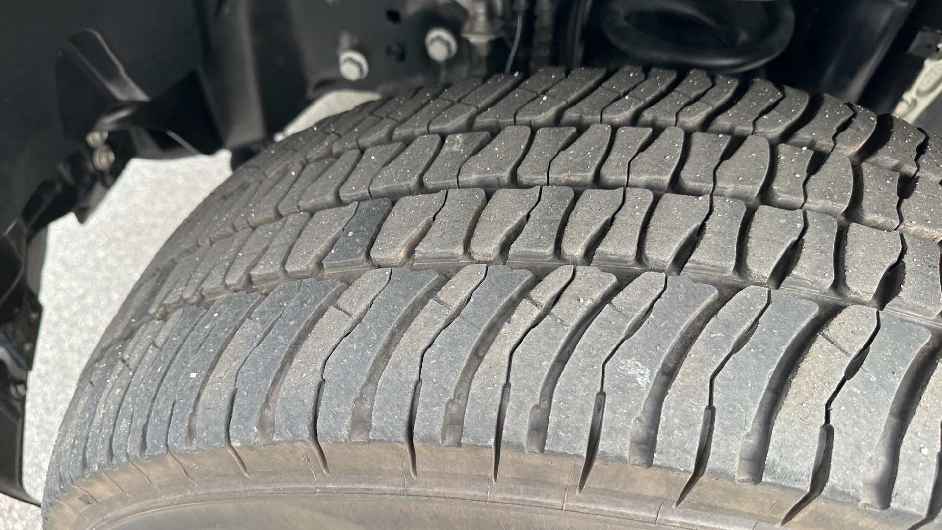 Used 2021 Ford Super Duty F-250 SRW PLATINUM / FX4 OFFROAD / 6.7L DIESEL / PWR SIDE STEPS / MASSAGE for sale $78,995 at Formula Imports in Charlotte NC 28227 54