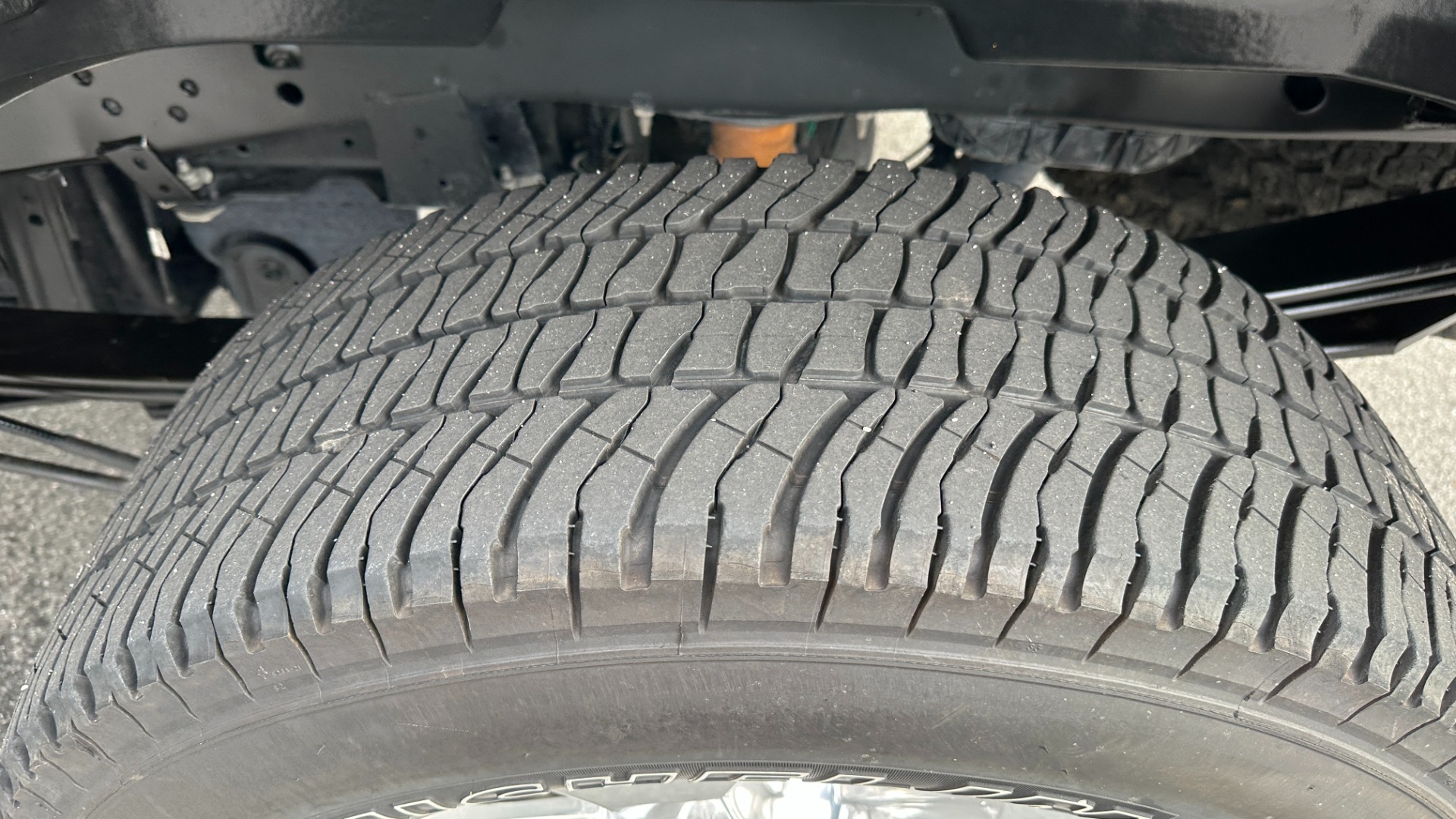 Used 2021 Ford Super Duty F-250 SRW PLATINUM / FX4 OFFROAD / 6.7L DIESEL / PWR SIDE STEPS / MASSAGE for sale $78,995 at Formula Imports in Charlotte NC 28227 55