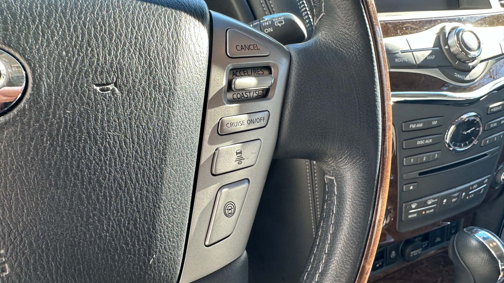 Used 2016 INFINITI QX80 LIMITED / 22IN WHEELS / THEATER PACKAGE / DRIVER ASSISTANCE / V8 / 4WD for sale $33,995 at Formula Imports in Charlotte NC 28227 17