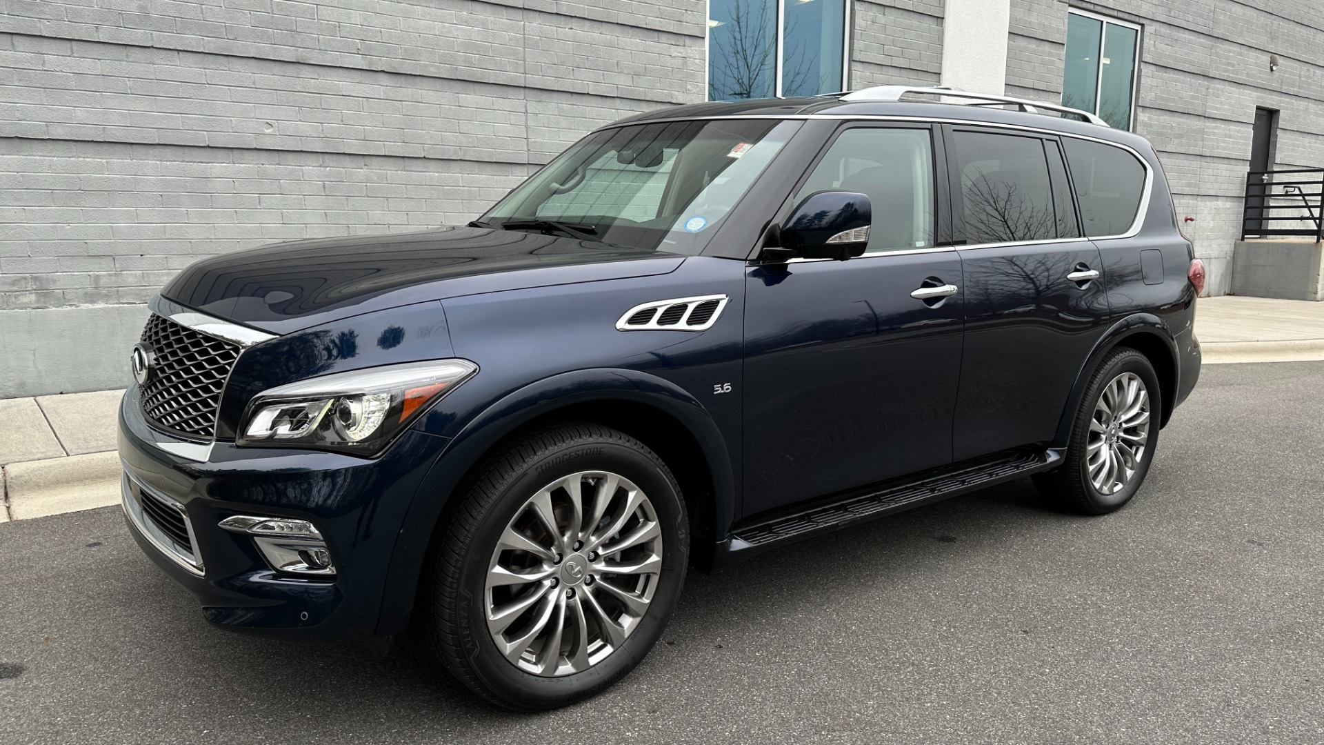 Used 2016 INFINITI QX80 LIMITED / 22IN WHEELS / THEATER PACKAGE / DRIVER ASSISTANCE / V8 / 4WD for sale $33,995 at Formula Imports in Charlotte NC 28227 2