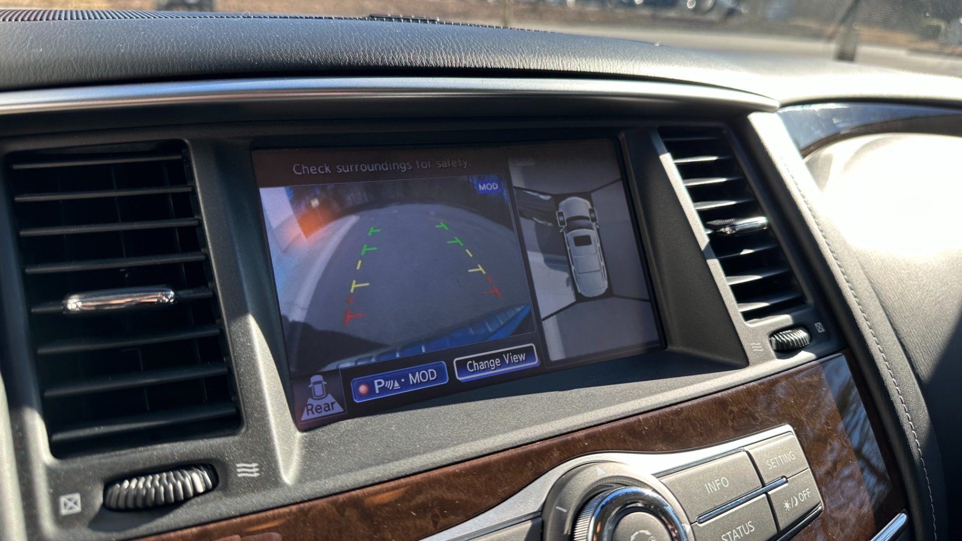 Used 2016 INFINITI QX80 LIMITED / 22IN WHEELS / THEATER PACKAGE / DRIVER ASSISTANCE / V8 / 4WD for sale $33,995 at Formula Imports in Charlotte NC 28227 21