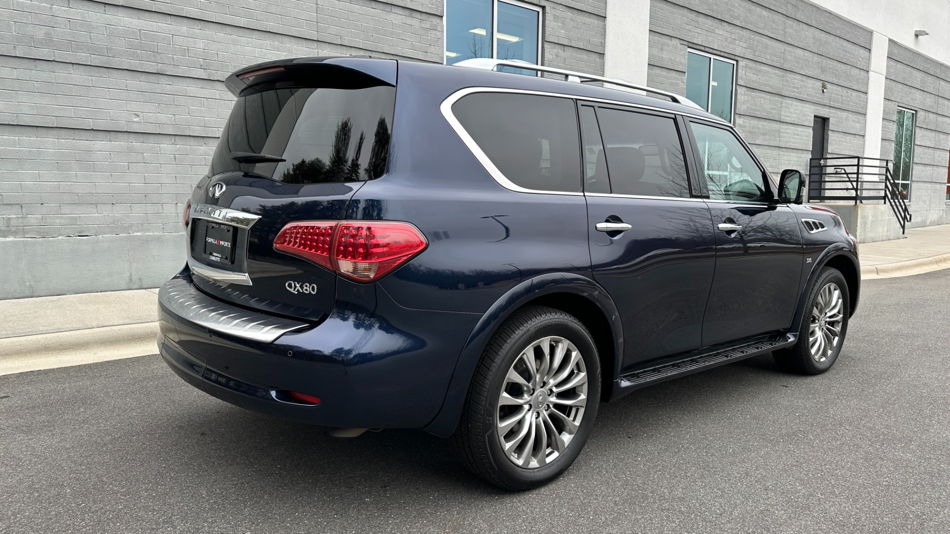 Used 2016 INFINITI QX80 LIMITED / 22IN WHEELS / THEATER PACKAGE / DRIVER ASSISTANCE / V8 / 4WD for sale $33,995 at Formula Imports in Charlotte NC 28227 7
