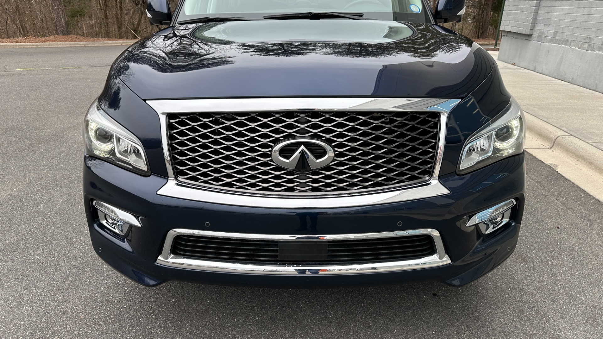 Used 2016 INFINITI QX80 LIMITED / 22IN WHEELS / THEATER PACKAGE / DRIVER ASSISTANCE / V8 / 4WD for sale $33,995 at Formula Imports in Charlotte NC 28227 8