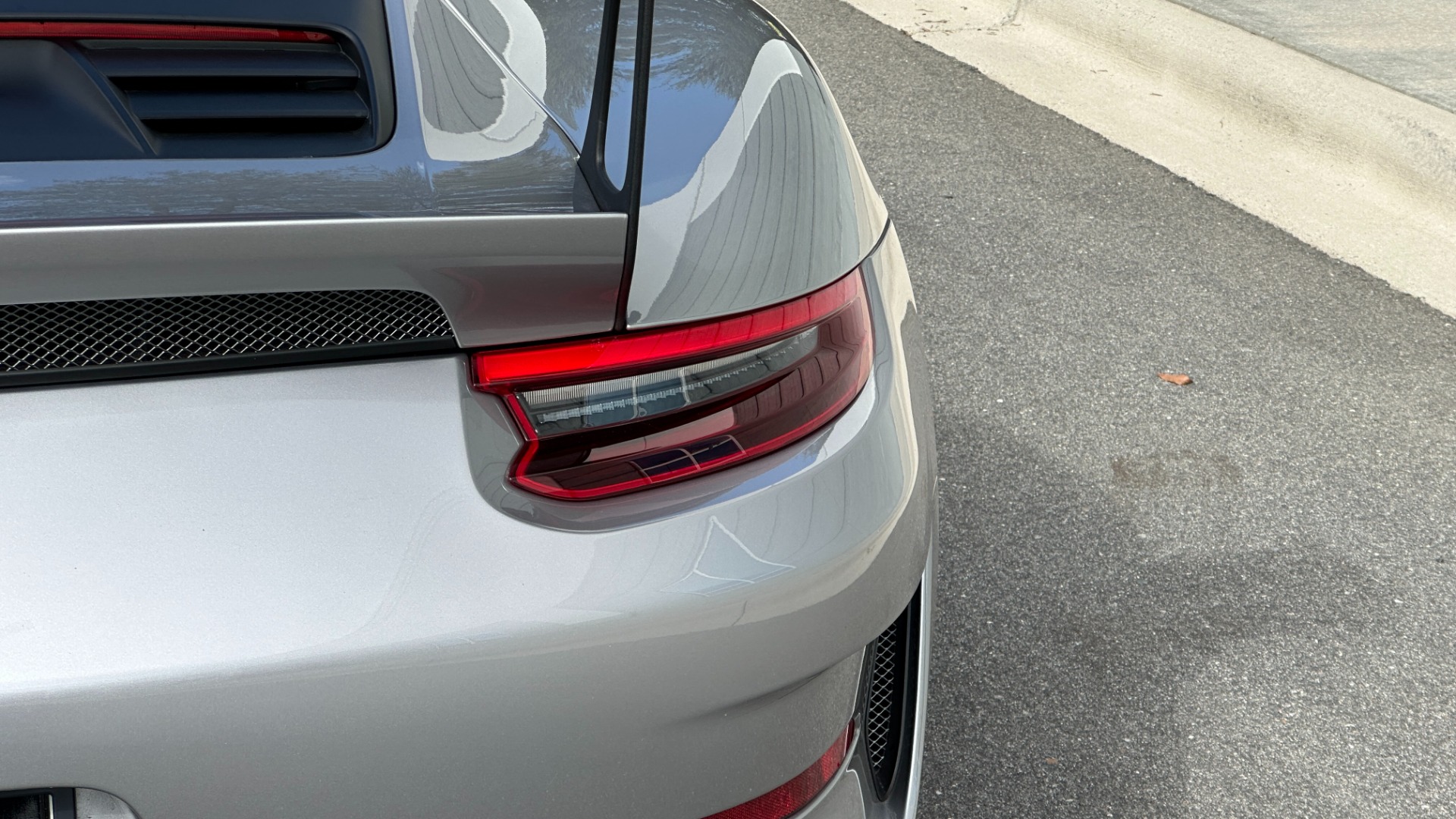 Used 2019 Porsche 911 GT3 RS WEISSACH / FULL XPEL PPF / DUNDON HEADERS / EXHAUST / FRONT LIFT for sale $248,999 at Formula Imports in Charlotte NC 28227 38