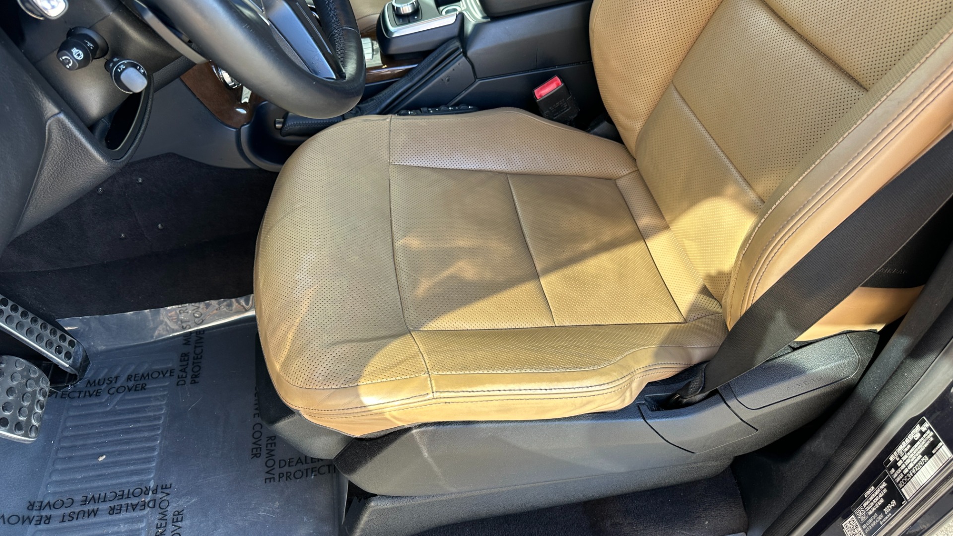 Used 2015 Mercedes-Benz G-Class G550 / DESIGNO NAPPA LEATHER / DESIGNO HEADLINER / HEATED STEERING / NAV / for sale Sold at Formula Imports in Charlotte NC 28227 15