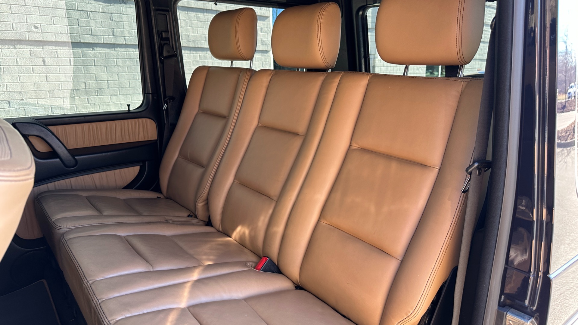 Used 2015 Mercedes-Benz G-Class G550 / DESIGNO NAPPA LEATHER / DESIGNO HEADLINER / HEATED STEERING / NAV / for sale Sold at Formula Imports in Charlotte NC 28227 23