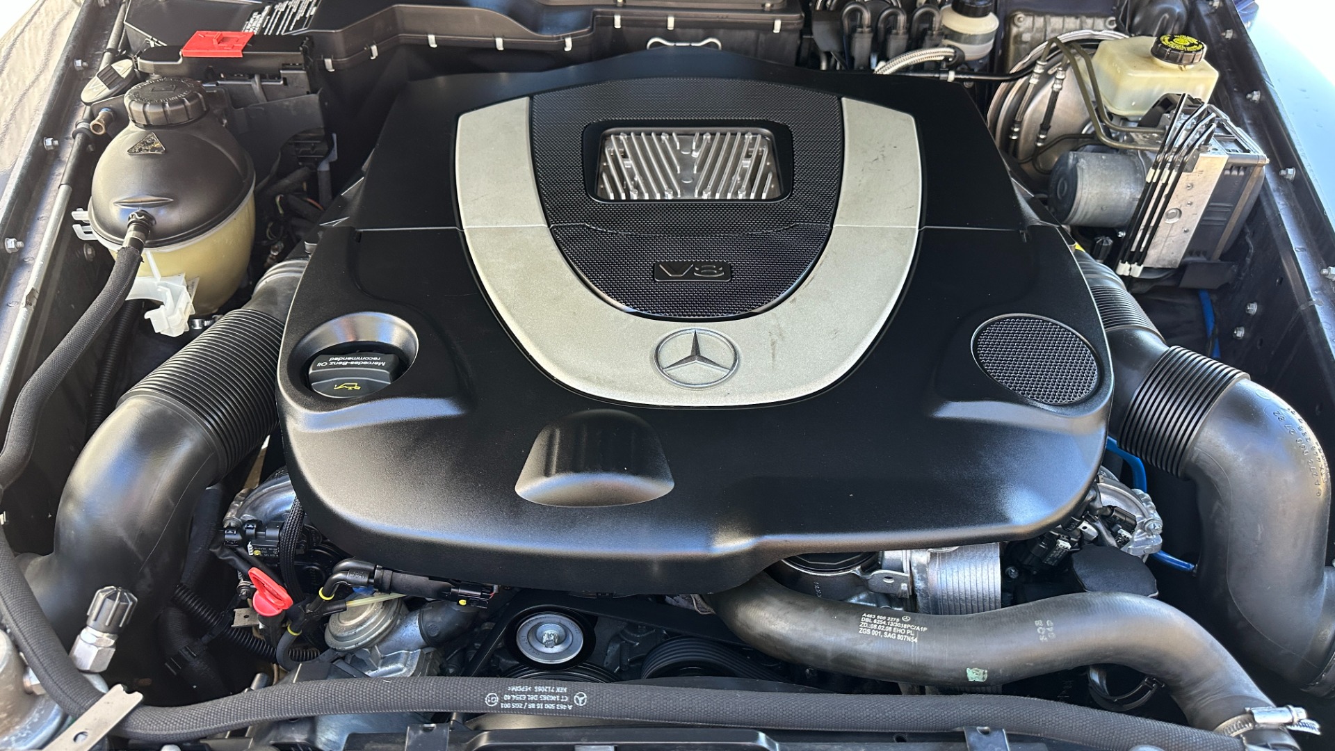 Used 2015 Mercedes-Benz G-Class G550 / DESIGNO NAPPA LEATHER / DESIGNO HEADLINER / HEATED STEERING / NAV / for sale Sold at Formula Imports in Charlotte NC 28227 33