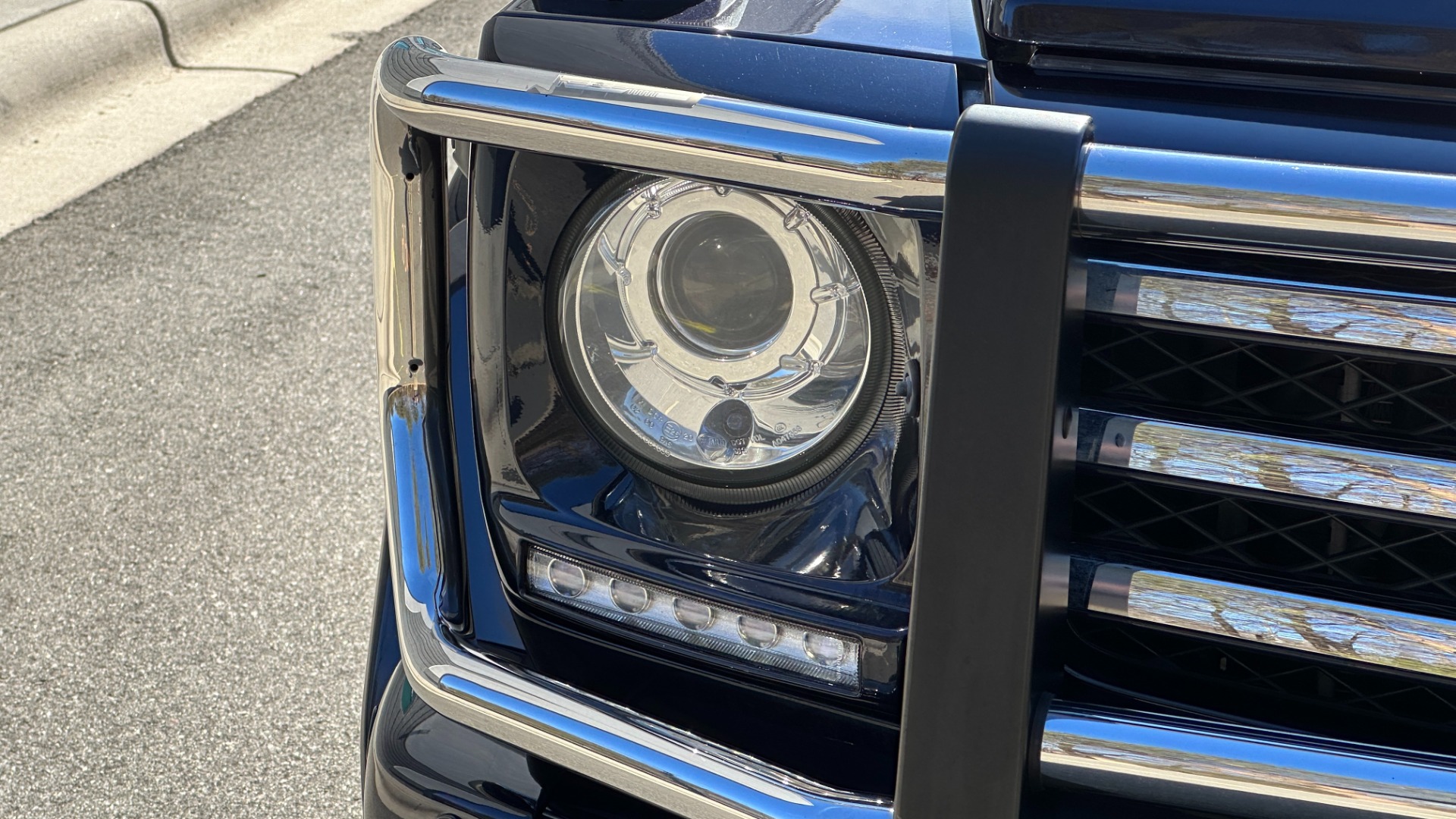 Used 2015 Mercedes-Benz G-Class G550 / DESIGNO NAPPA LEATHER / DESIGNO HEADLINER / HEATED STEERING / NAV / for sale Sold at Formula Imports in Charlotte NC 28227 36