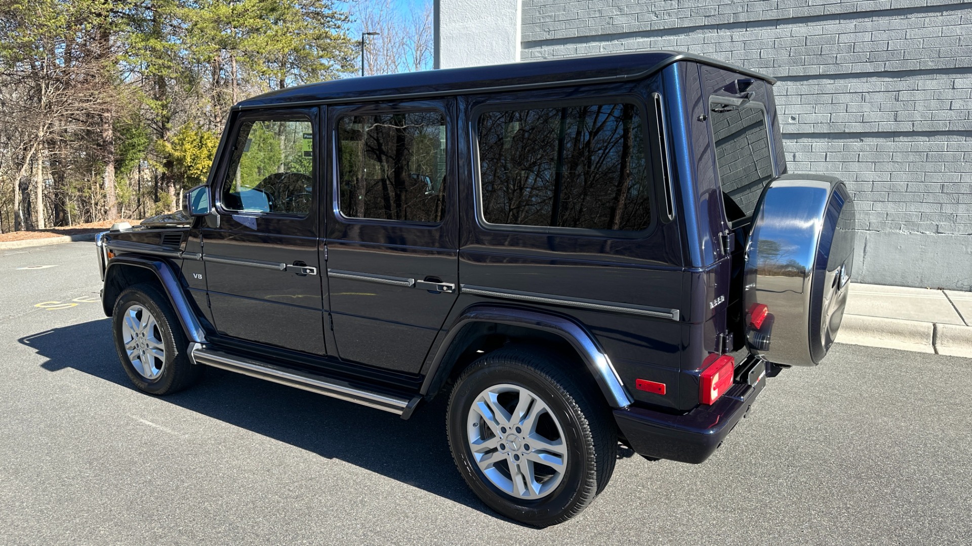 Used 2015 Mercedes-Benz G-Class G550 / DESIGNO NAPPA LEATHER / DESIGNO HEADLINER / HEATED STEERING / NAV / for sale Sold at Formula Imports in Charlotte NC 28227 7
