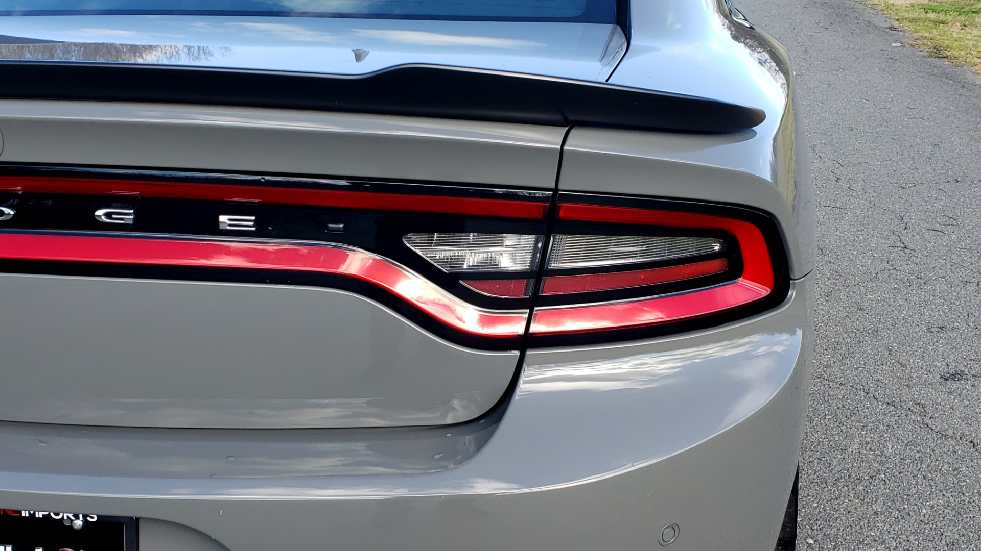 Used 2018 Dodge CHARGER SXT PLUS W/BLACKTOP / V6 / AUTO / KEYLESS-GO / PARK ASST for sale Sold at Formula Imports in Charlotte NC 28227 20