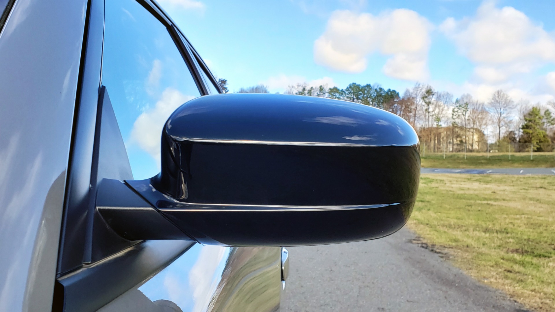 Used 2018 Dodge CHARGER SXT PLUS W/BLACKTOP / V6 / AUTO / KEYLESS-GO / PARK ASST for sale Sold at Formula Imports in Charlotte NC 28227 27
