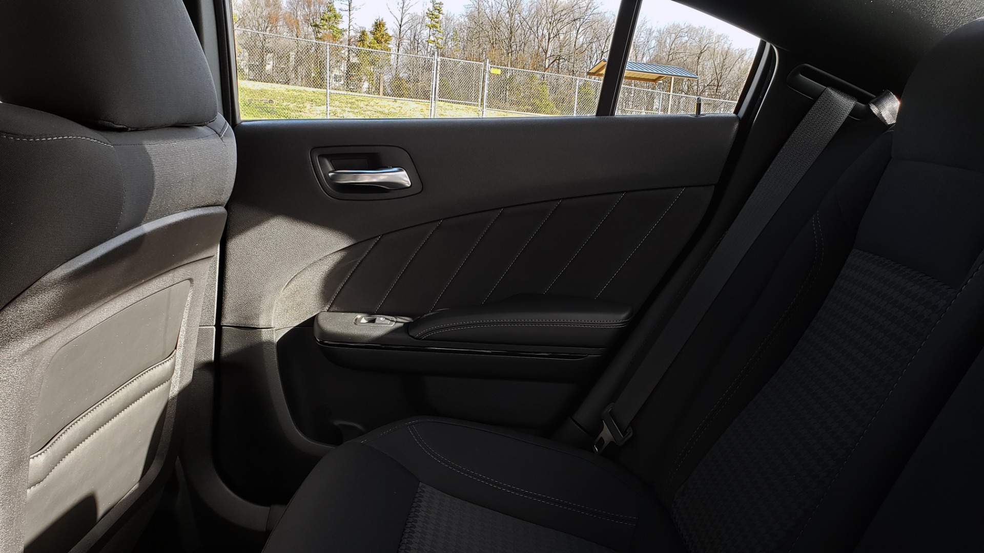 Used 2018 Dodge CHARGER SXT PLUS W/BLACKTOP / V6 / AUTO / KEYLESS-GO / PARK ASST for sale Sold at Formula Imports in Charlotte NC 28227 54