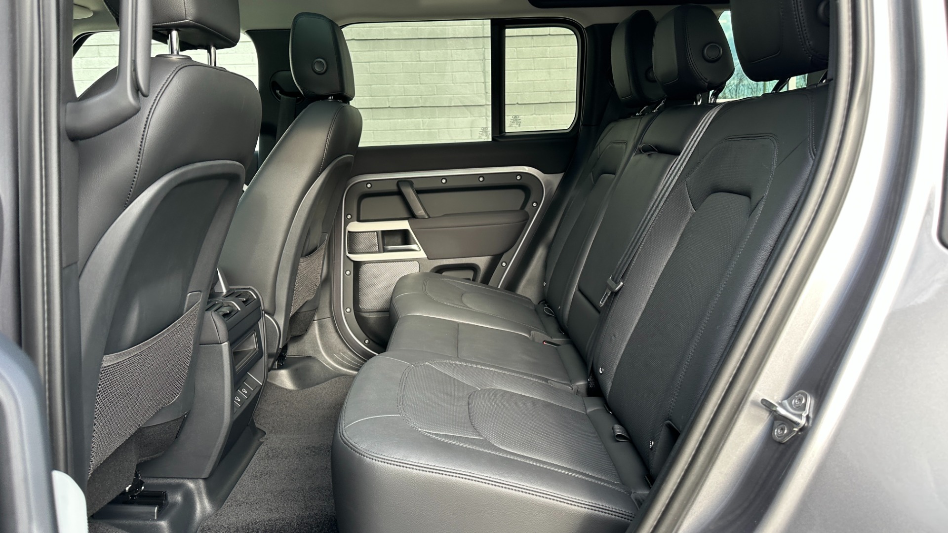 Used 2023 Land Rover Defender S / LED LIGHTS / AIR SUSPENSION / PANORAMIC ROOF / LEATHER / BLACK EXT TRIM for sale Sold at Formula Imports in Charlotte NC 28227 24