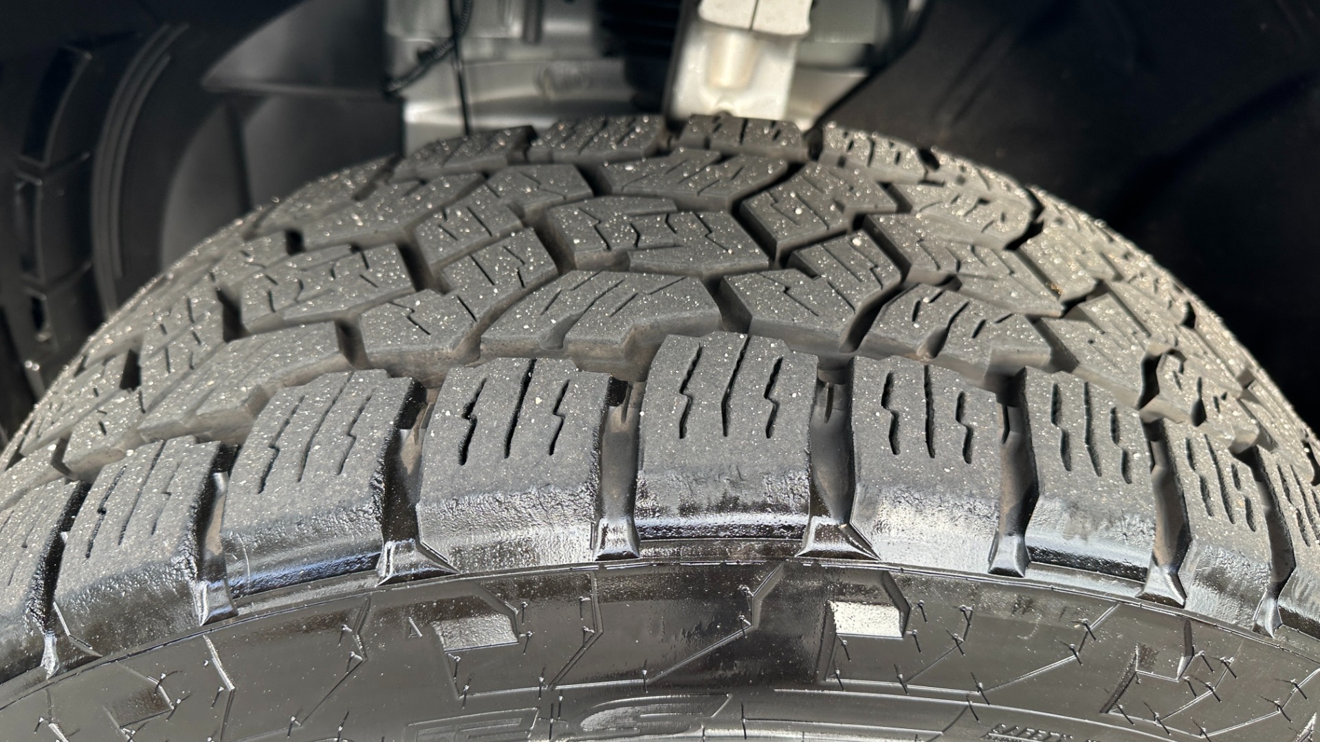 Used 2023 Land Rover Defender S / LED LIGHTS / AIR SUSPENSION / PANORAMIC ROOF / LEATHER / BLACK EXT TRIM for sale Sold at Formula Imports in Charlotte NC 28227 48