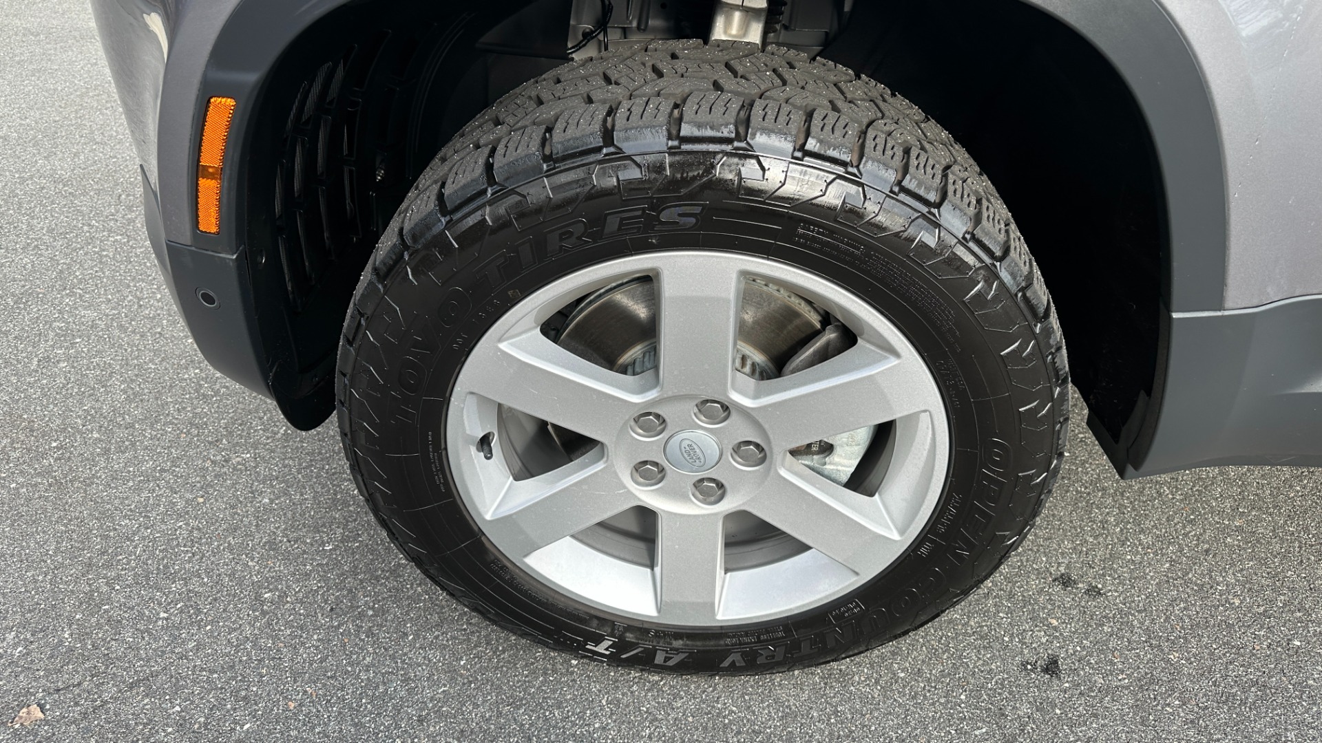 Used 2023 Land Rover Defender S / LED LIGHTS / AIR SUSPENSION / PANORAMIC ROOF / LEATHER / BLACK EXT TRIM for sale Sold at Formula Imports in Charlotte NC 28227 50