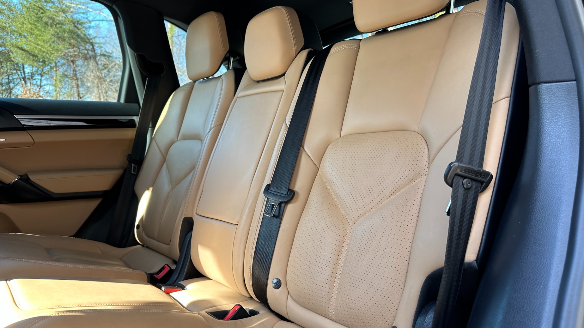 Used 2015 Porsche Cayenne Diesel for sale Sold at Formula Imports in Charlotte NC 28227 23