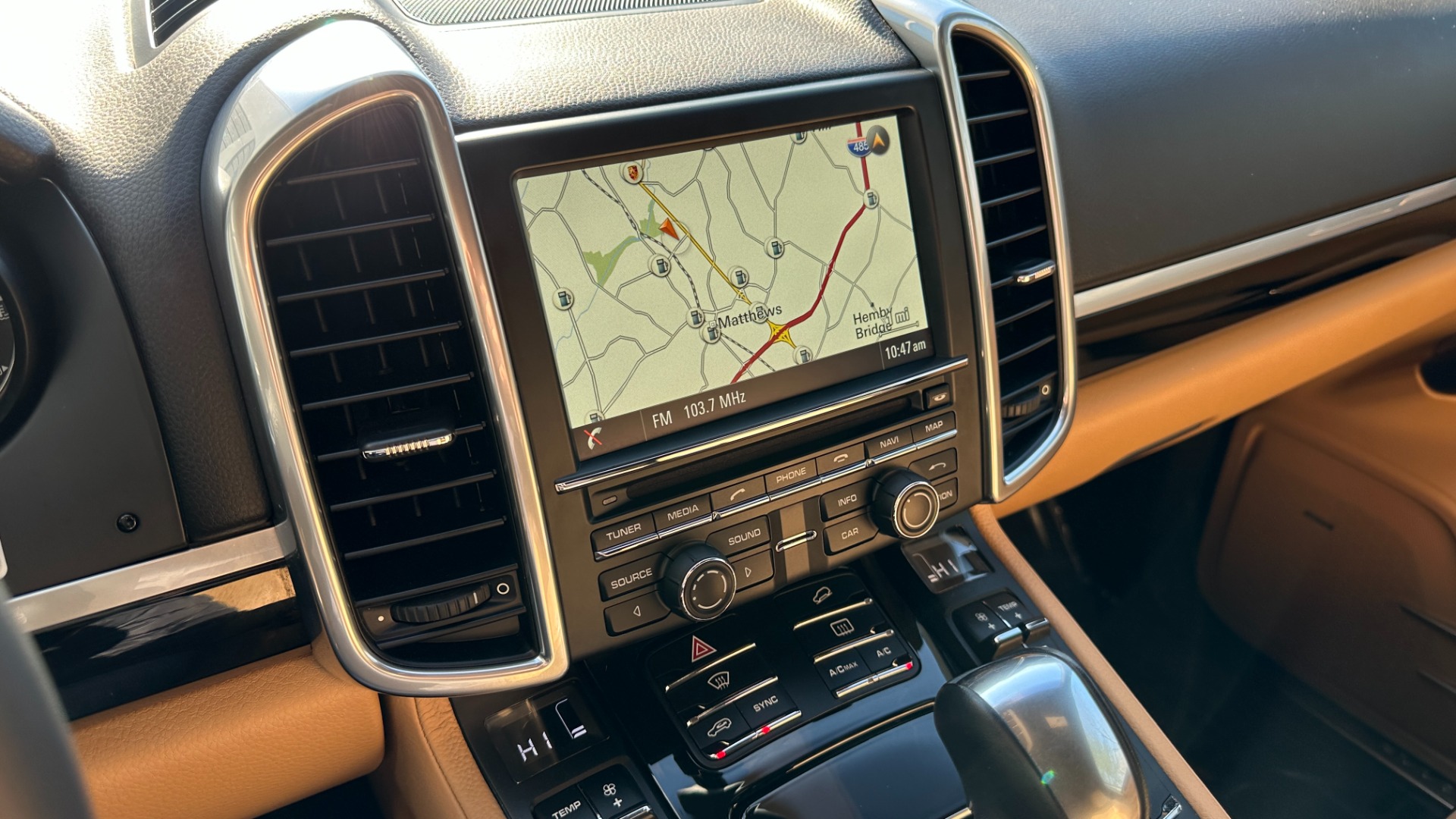 Used 2015 Porsche Cayenne Diesel for sale Sold at Formula Imports in Charlotte NC 28227 30