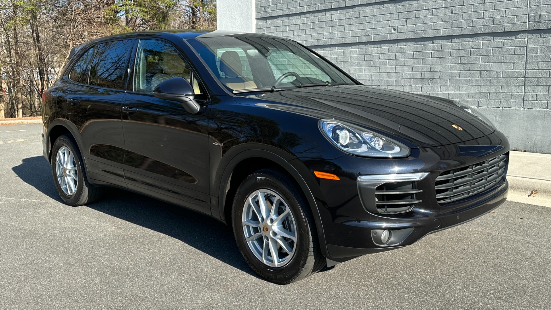 Used 2015 Porsche Cayenne Diesel for sale Sold at Formula Imports in Charlotte NC 28227 5