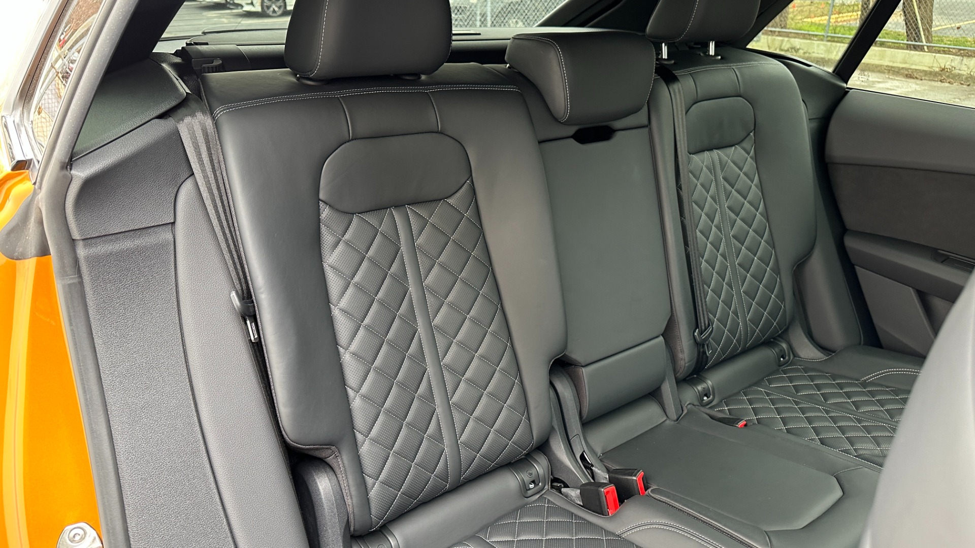 Used 2020 Audi SQ8 PREMIUM PLUS / BLACK OPTIC / CARBON FIBER / DIAMOND STITCH LEATHER for sale $78,995 at Formula Imports in Charlotte NC 28227 27