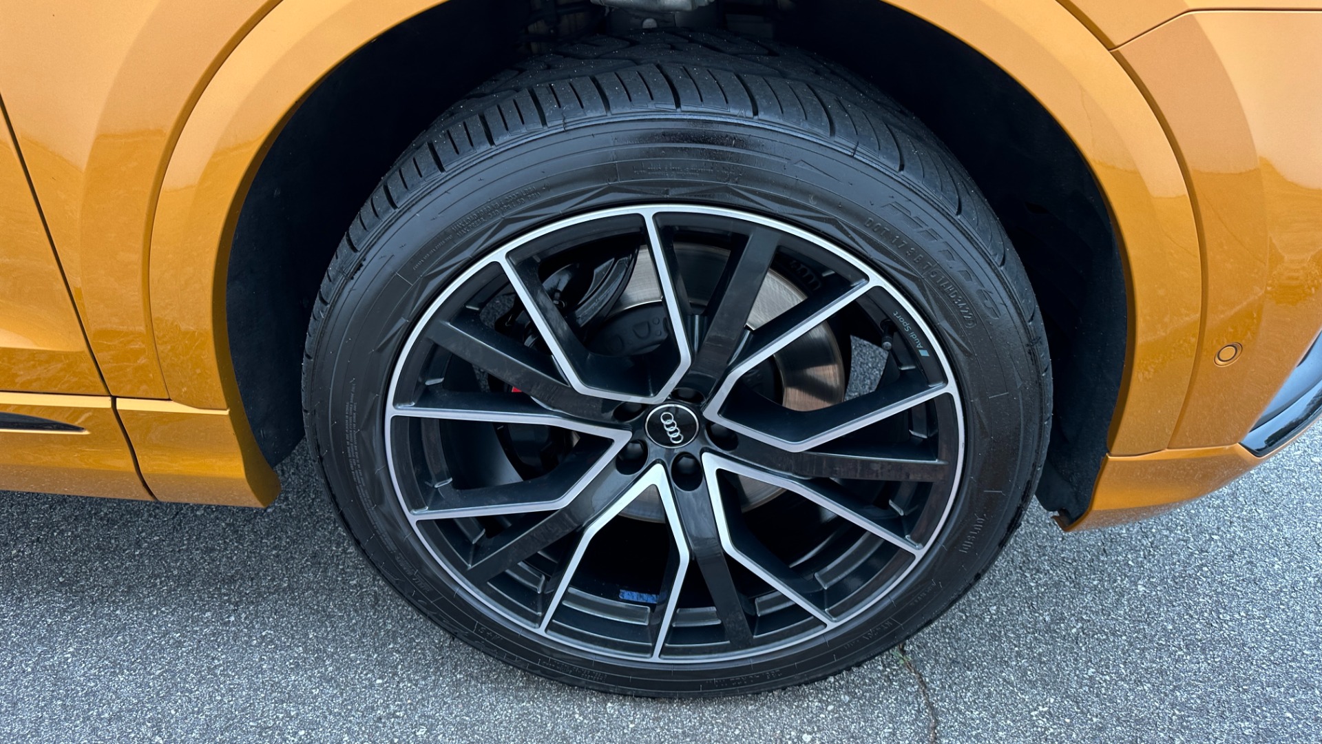 Used 2020 Audi SQ8 Premium Plus for sale Sold at Formula Imports in Charlotte NC 28227 40