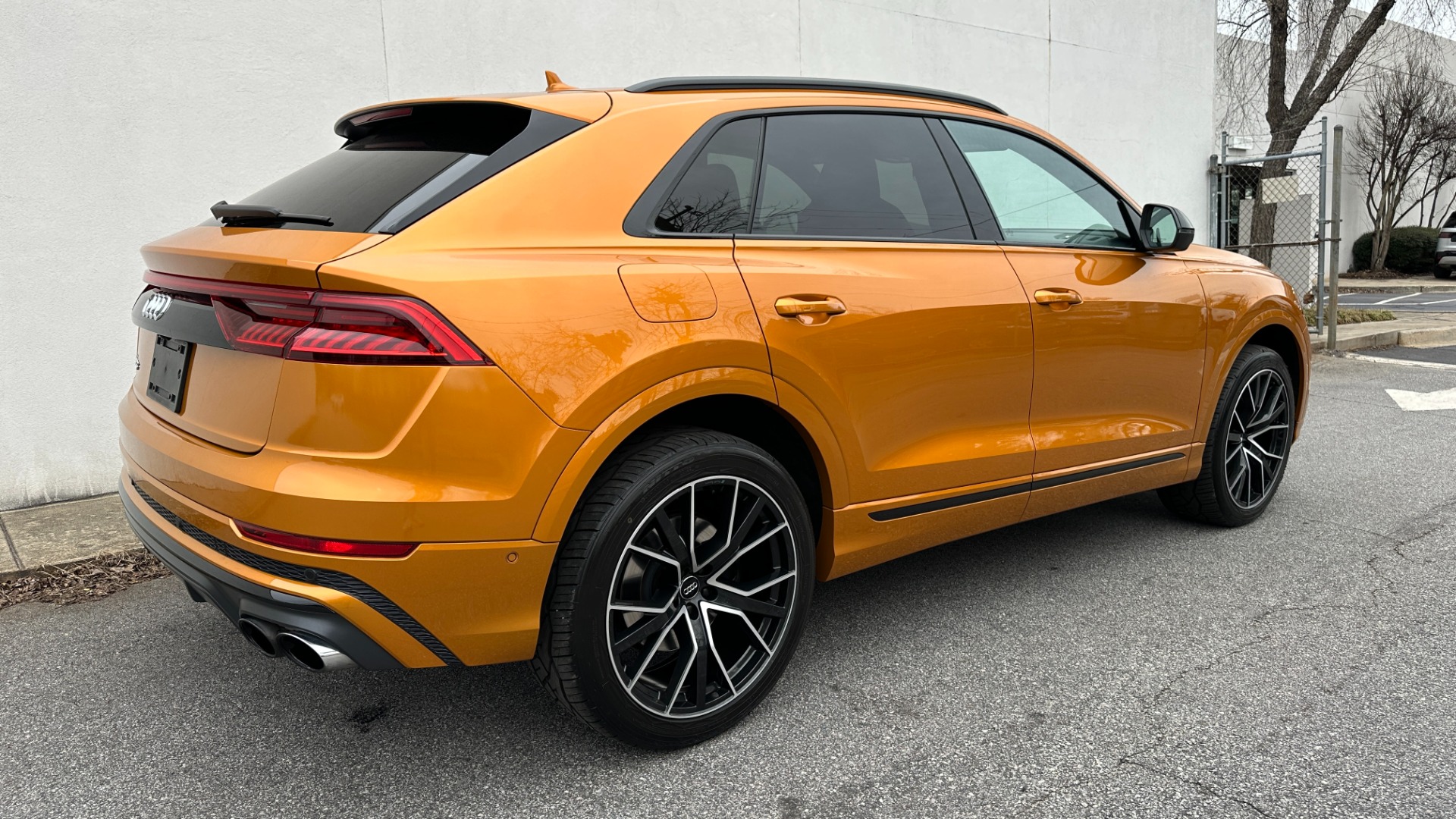 Used 2020 Audi SQ8 PREMIUM PLUS / BLACK OPTIC / CARBON FIBER / DIAMOND STITCH LEATHER for sale $78,995 at Formula Imports in Charlotte NC 28227 7