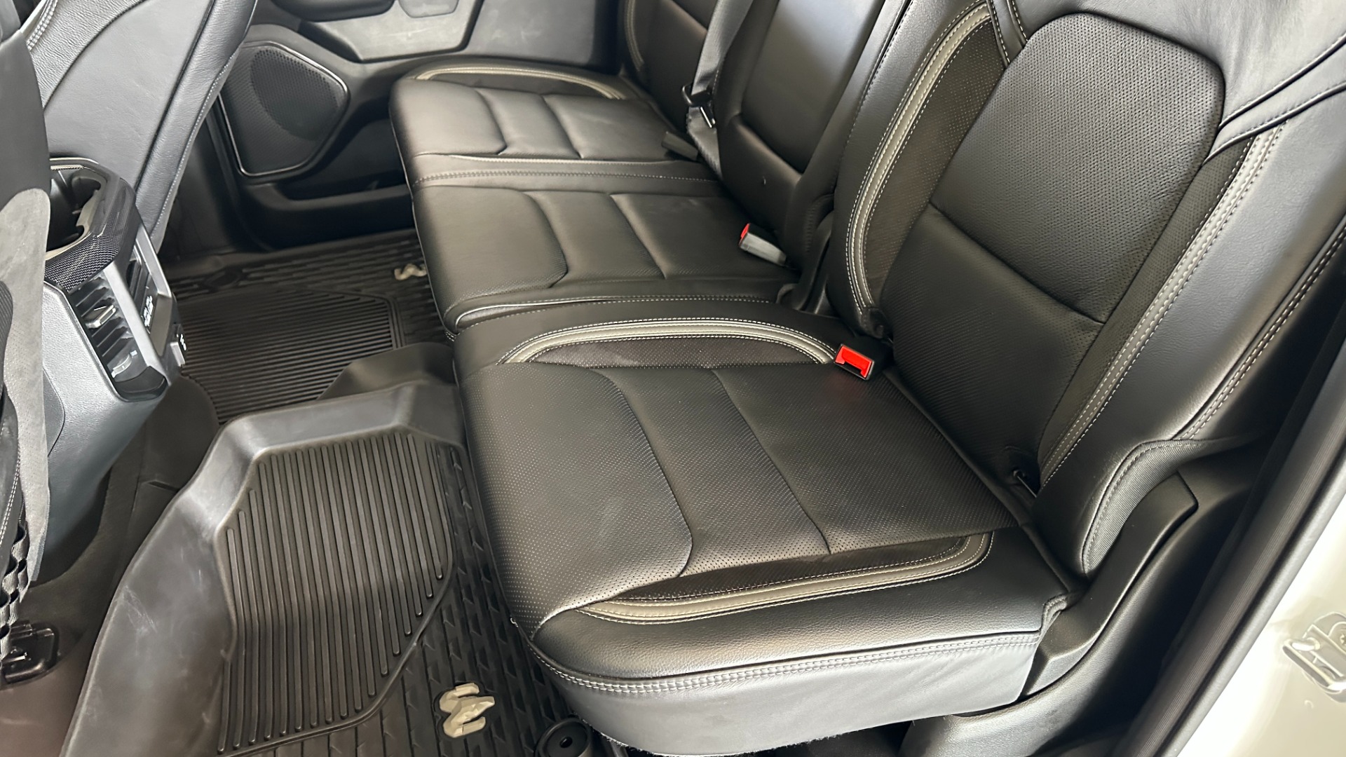 Used 2022 Ram 1500 TRX / LVL 1 / SUPERCHARGED / PANORAMIC ROOF / MOPAR RUNNING BOARDS / 2TONE for sale Sold at Formula Imports in Charlotte NC 28227 18