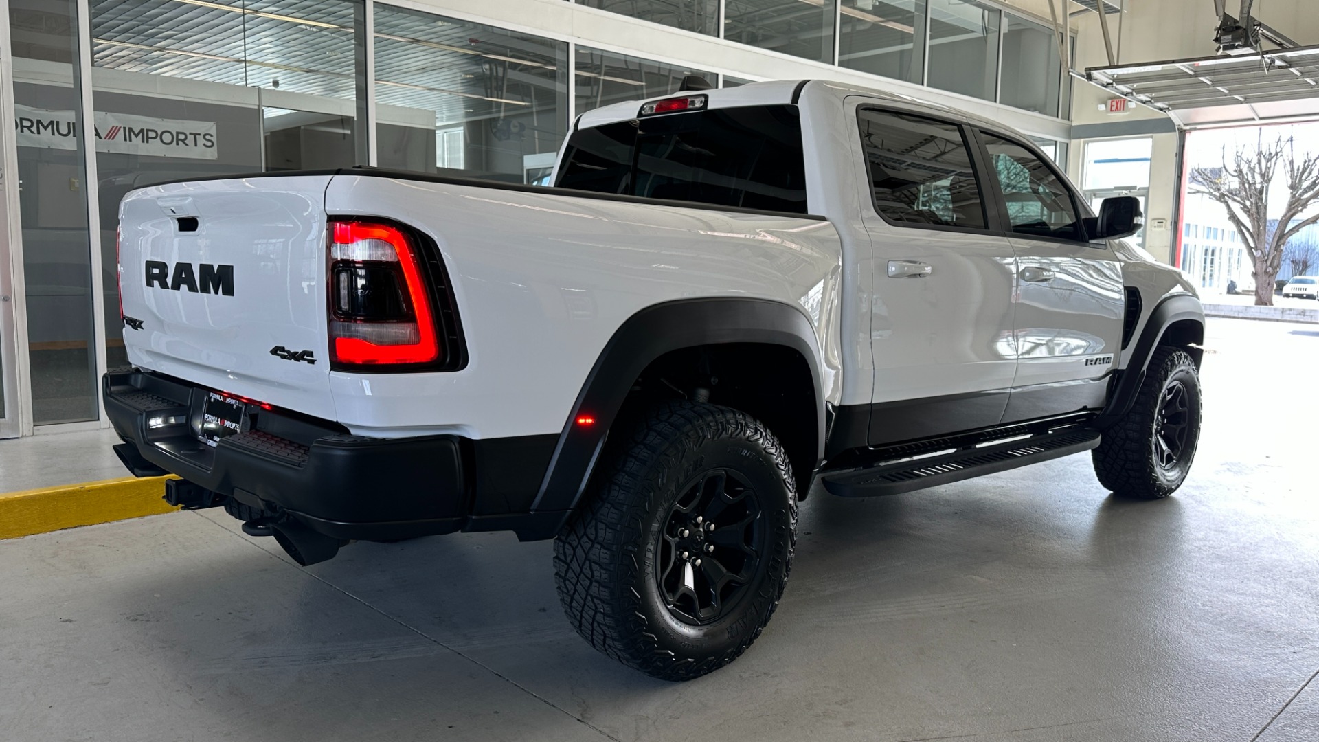 Used 2022 Ram 1500 TRX / LVL 1 / SUPERCHARGED / PANORAMIC ROOF / MOPAR RUNNING BOARDS / 2TONE for sale $94,995 at Formula Imports in Charlotte NC 28227 4