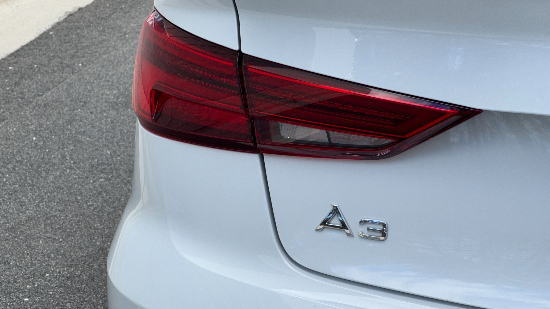 Used 2017 Audi A3 Sedan PREMIUM PLUS / SPORT PACKAGE / LIGHT PACKAGE / SPORT SUSPENSION / B&O SOUND for sale Sold at Formula Imports in Charlotte NC 28227 13