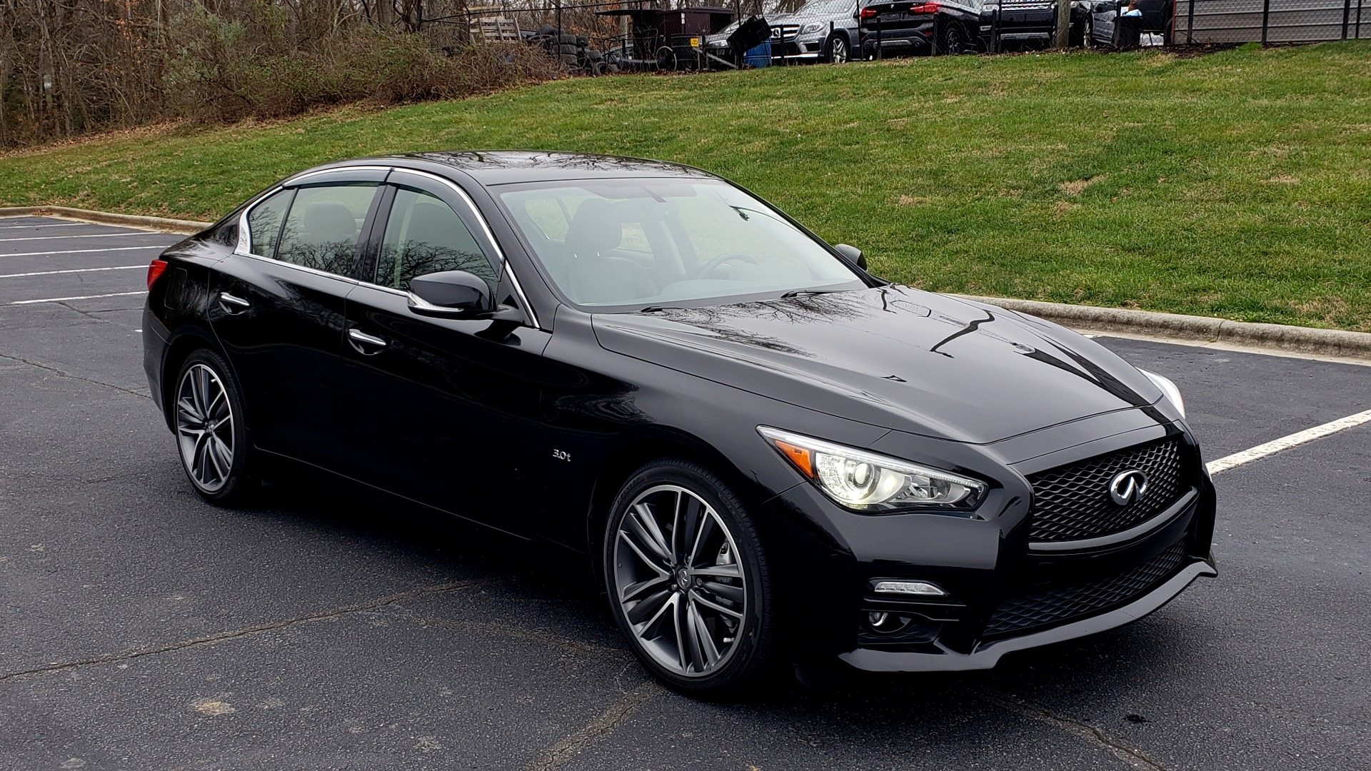 Used 2016 Infiniti Q50 3.0t PREMIUM SPORT AWD / NAV / SUNROOF / HTD STS / REARVIEW for sale Sold at Formula Imports in Charlotte NC 28227 10