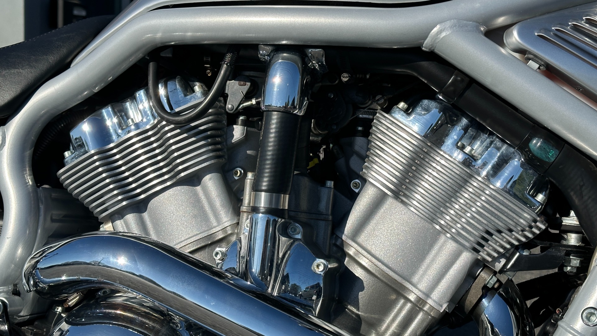 Used 2003 Harley Davidson V Rod ANNIVERSARY EDITION / 1130CC ENGINE / BREMBO BRAKES / VORTEX AIR SCOOPS for sale $9,995 at Formula Imports in Charlotte NC 28227 23