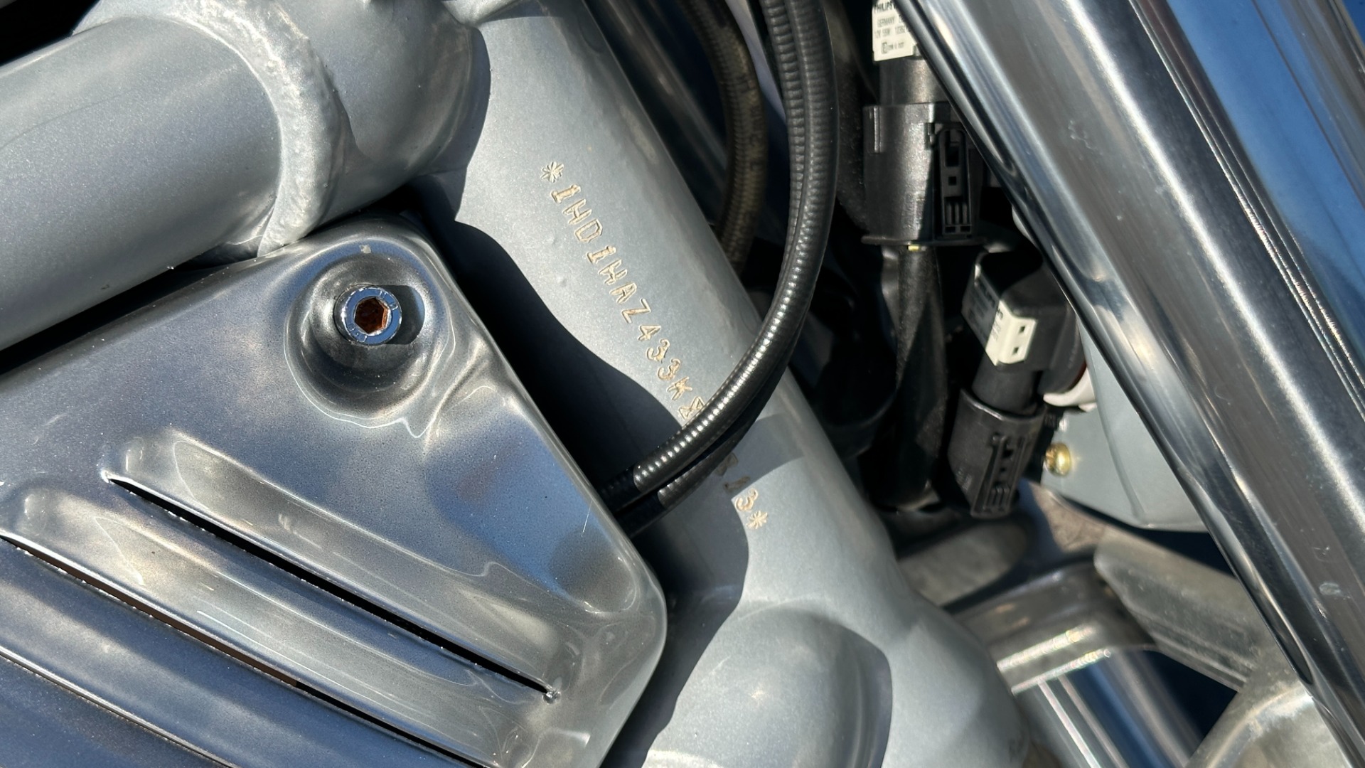 Used 2003 Harley Davidson V Rod ANNIVERSARY EDITION / 1130CC ENGINE / BREMBO BRAKES / VORTEX AIR SCOOPS for sale $9,995 at Formula Imports in Charlotte NC 28227 49