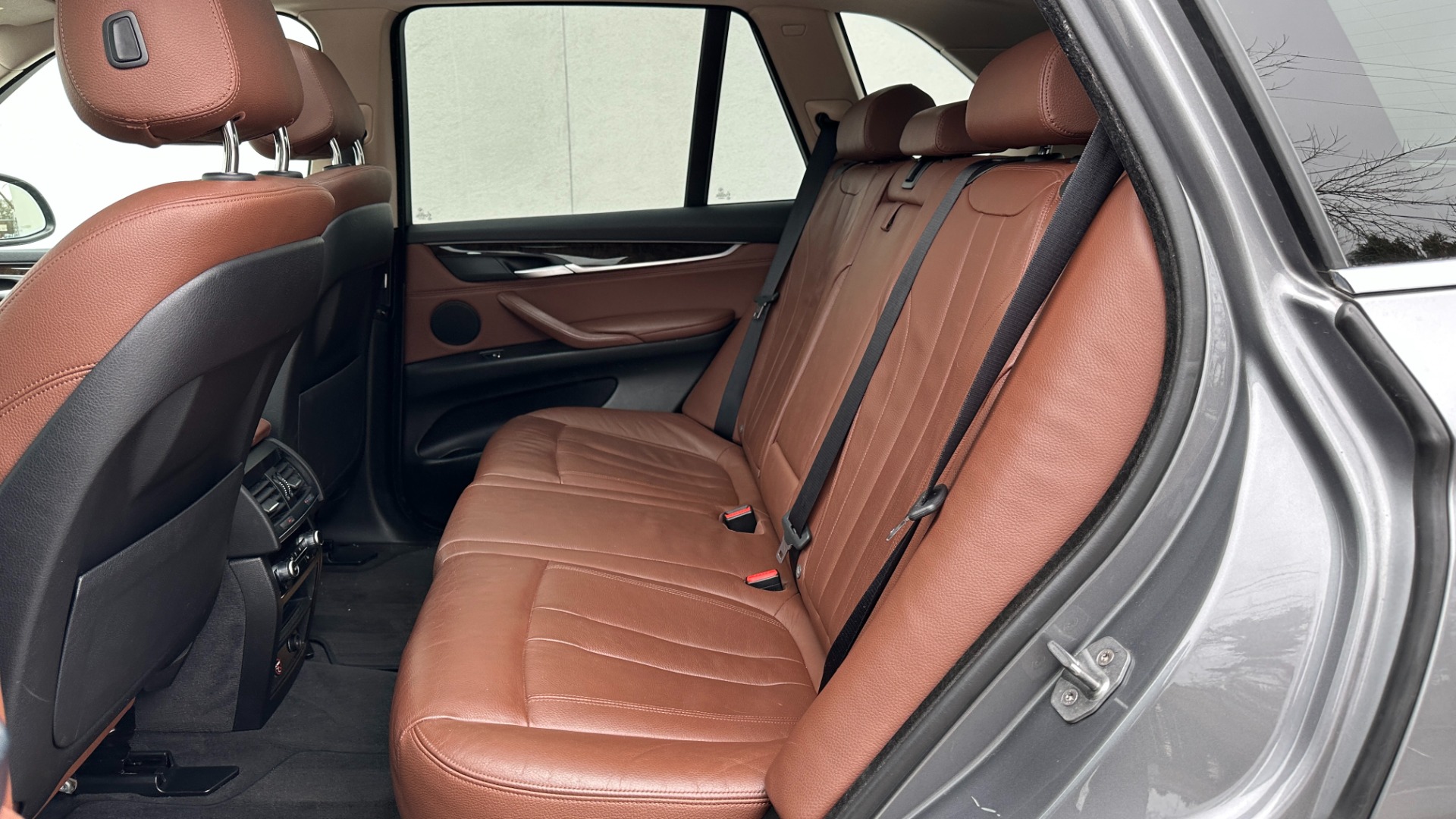 Used 2016 BMW X5 eDrive xDrive40e / HYBRID / COLD WEATHER PACKAGE / PREMIUM PACKAGE for sale $23,995 at Formula Imports in Charlotte NC 28227 22
