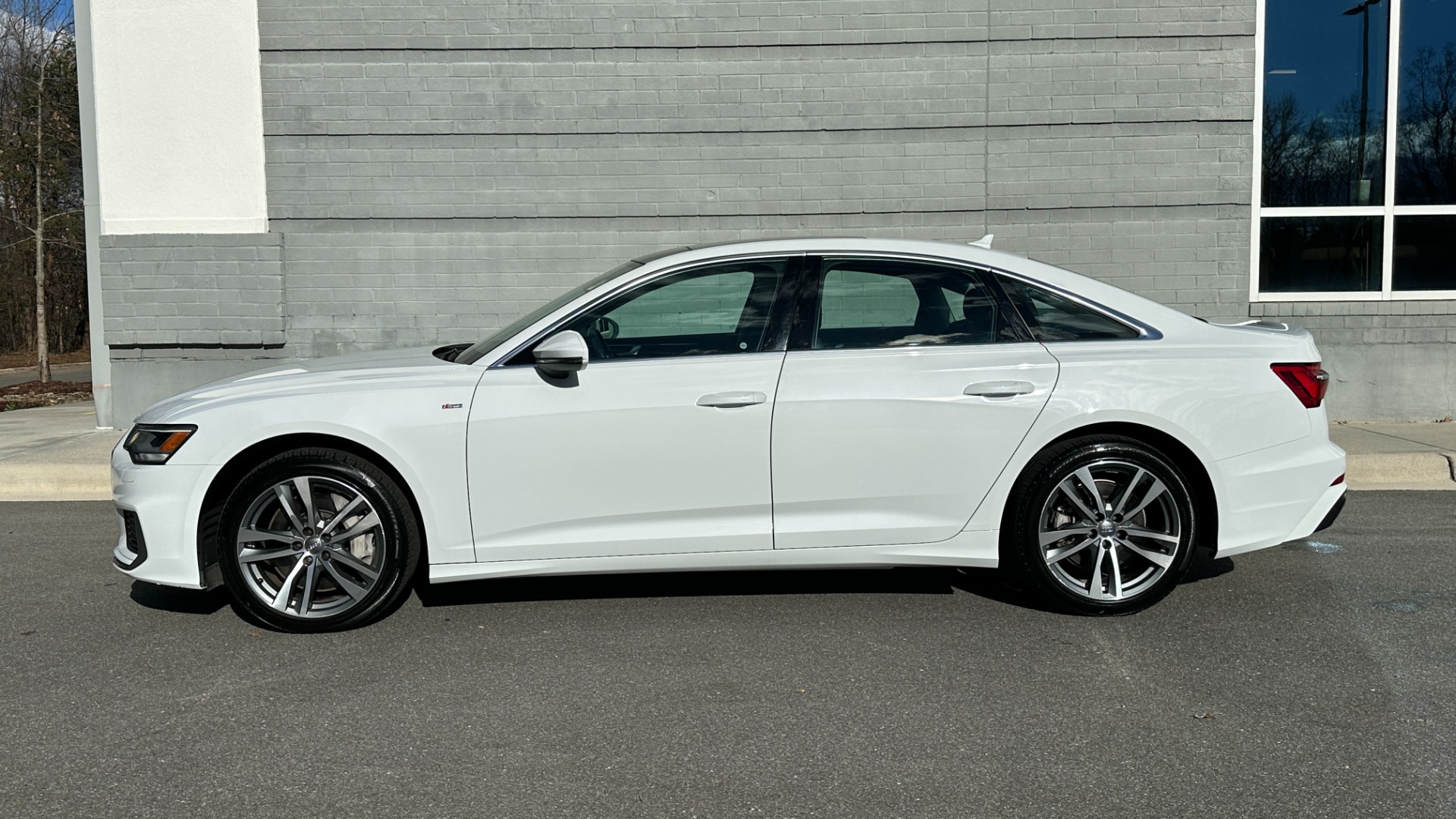 Used 2019 Audi A6 PREMIUM / COLD WEATHER PKG / CONVENIENCE PKG / INTERIOR PROTECTION PKG for sale Sold at Formula Imports in Charlotte NC 28227 3