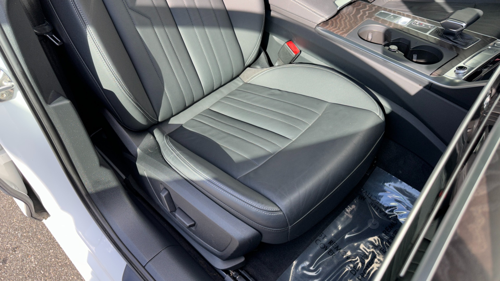 Used 2019 Audi A6 PREMIUM / COLD WEATHER PKG / CONVENIENCE PKG / INTERIOR PROTECTION PKG for sale Sold at Formula Imports in Charlotte NC 28227 31