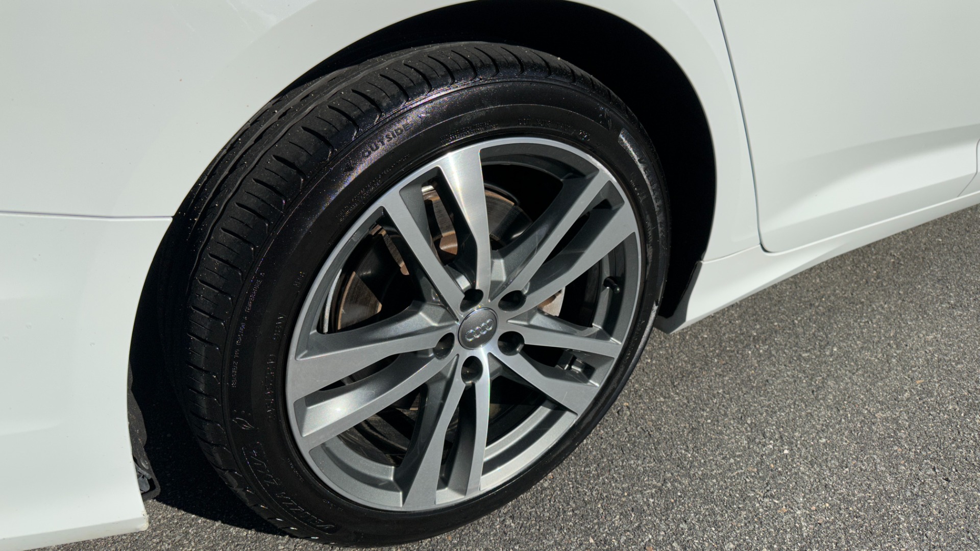 Used 2019 Audi A6 PREMIUM / COLD WEATHER PKG / CONVENIENCE PKG / INTERIOR PROTECTION PKG for sale Sold at Formula Imports in Charlotte NC 28227 39