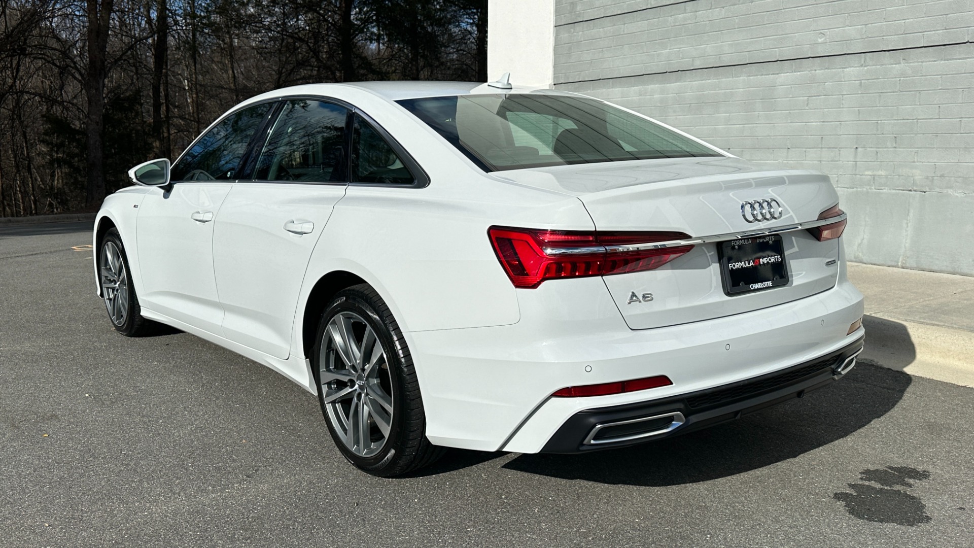 Used 2019 Audi A6 PREMIUM / COLD WEATHER PKG / CONVENIENCE PKG / INTERIOR PROTECTION PKG for sale Sold at Formula Imports in Charlotte NC 28227 4