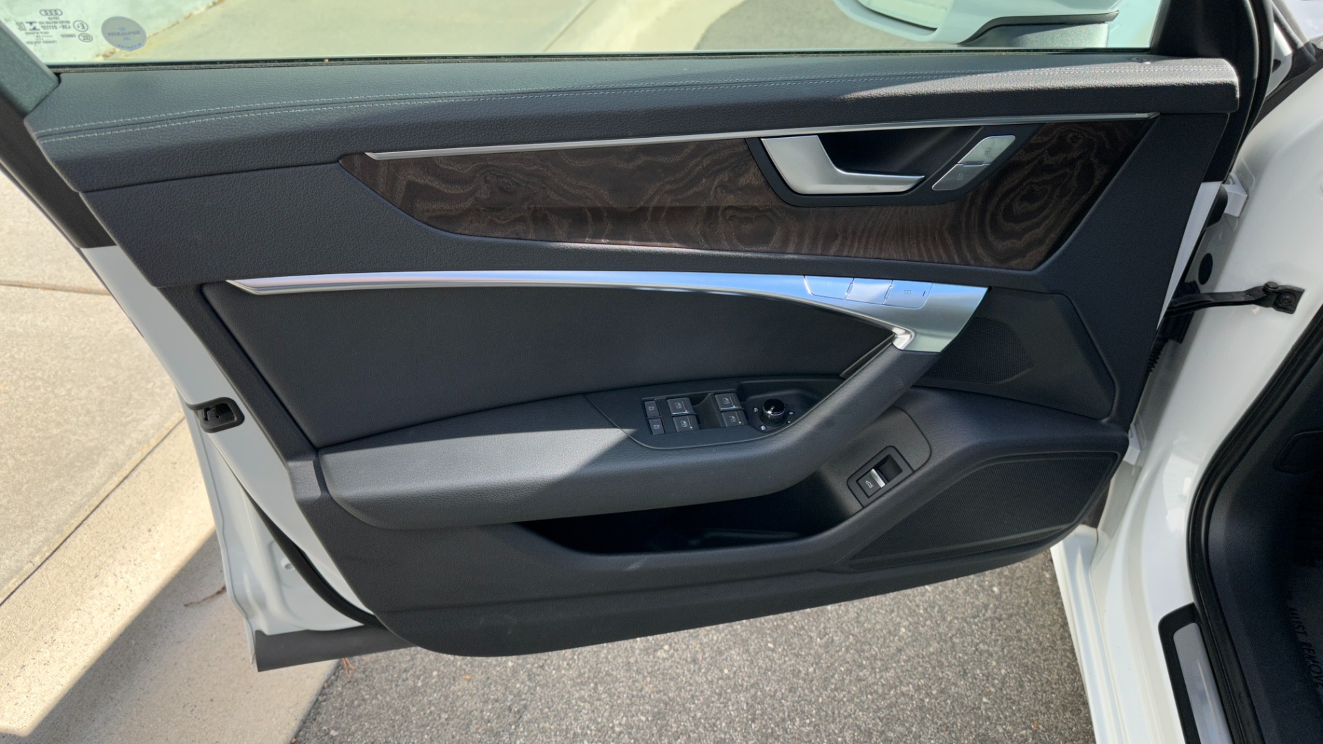 Used 2019 Audi A6 PREMIUM / COLD WEATHER PKG / CONVENIENCE PKG / INTERIOR PROTECTION PKG for sale Sold at Formula Imports in Charlotte NC 28227 8