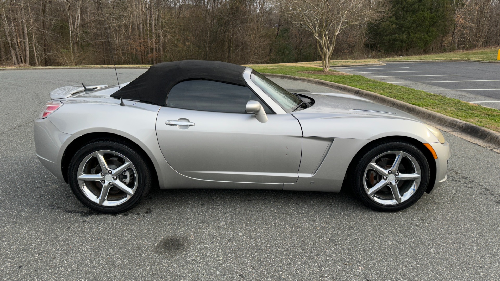 Used 2008 Saturn Sky CONVERTIBLE / MONSOON AUDIO / AUTOMATIC / PREMIUM TRIM / SPOILER for sale Sold at Formula Imports in Charlotte NC 28227 12