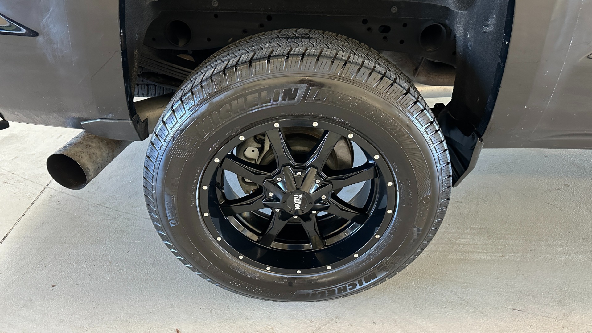 Used 2018 Chevrolet Silverado 2500HD LT for sale Sold at Formula Imports in Charlotte NC 28227 15
