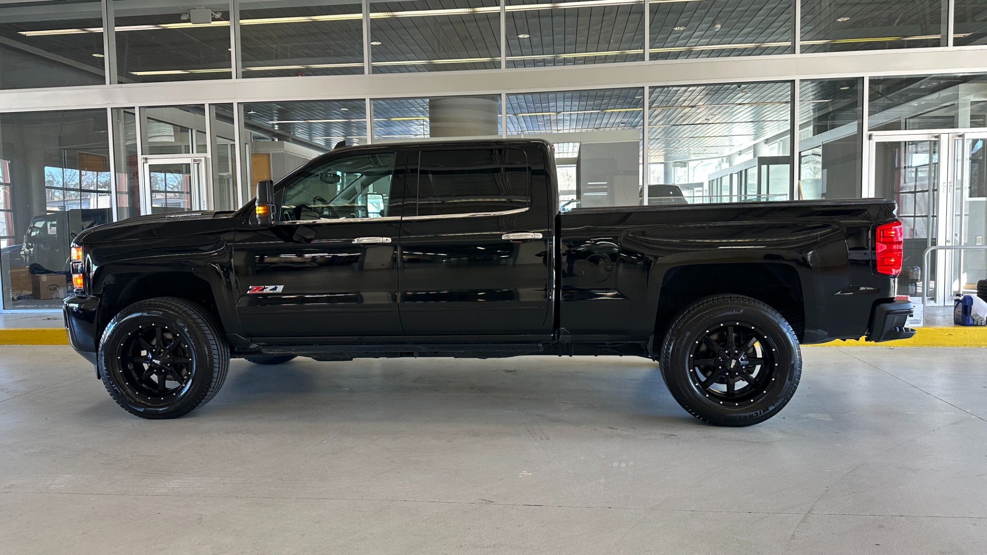 Used 2018 Chevrolet Silverado 2500HD LT for sale Sold at Formula Imports in Charlotte NC 28227 23