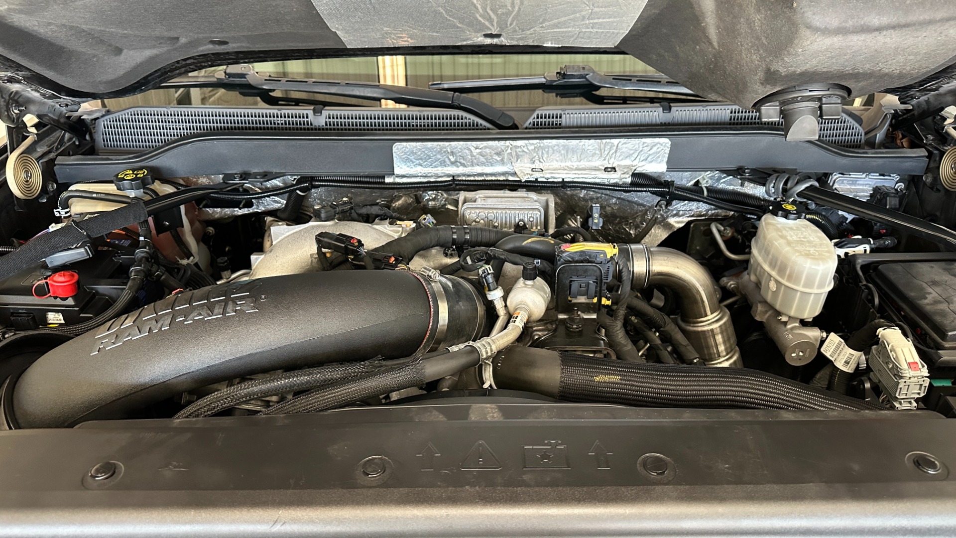 Used 2018 Chevrolet Silverado 2500HD LT for sale Sold at Formula Imports in Charlotte NC 28227 7